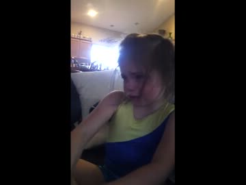 イチローの移籍で号泣する女の子2