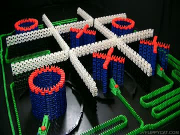 ドミノ倒しで○×ゲーム