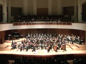 海外のオーケストラが「感情の摩天楼」を演奏