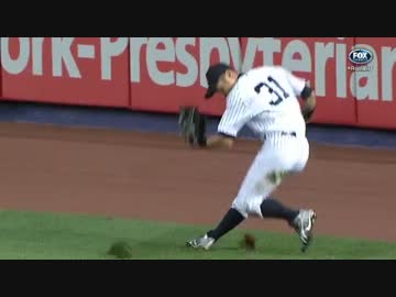 イチロー　右中間の打球を全力で好捕！　そして、盛大に穴を掘る
