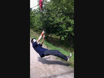 公園の遊具で遊ぶ俺（２）