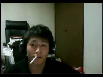 【ニコ生】未成年が喫煙