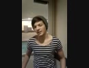 【日本語訳】＜One Directionオモシロ動画＞ルイ、プールに飛び込む！