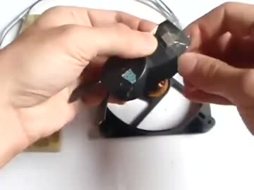 PCファンで発電させてみた