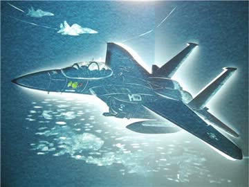 照らすと立体的に見える切り絵？で戦闘機とか作ってみた