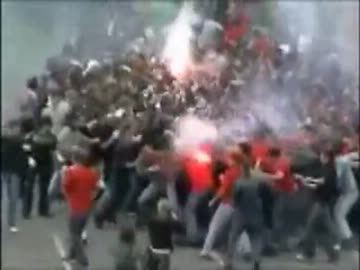 数百人vs数百人の喧嘩ｗ