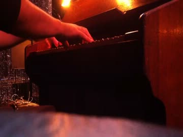 チェレスタが置いてあったのでまどマギ劇伴とか弾いてみた