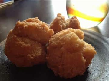 一人暮らし女がサーターアンダギー作ったよ