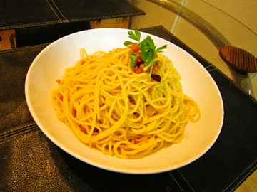 ひとりぼっちのおっさんのからすみパスタ