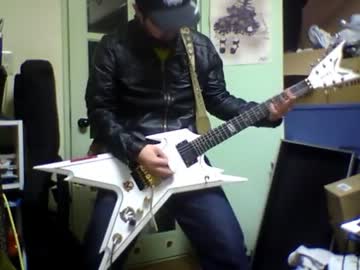 PANTERAのFucking Hostileを弾いてみた