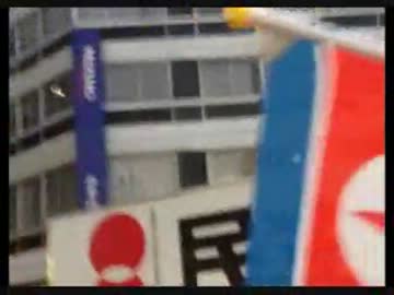 11月25日池袋駅前民主党街宣にインターナショナルな応援団登場！