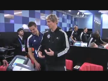 チェルシーの選手達がラウンドワンでボーリングを楽しむ