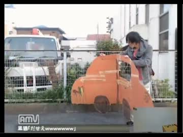 段ボールに車の絵を描いてドライブスルーをしてみた。