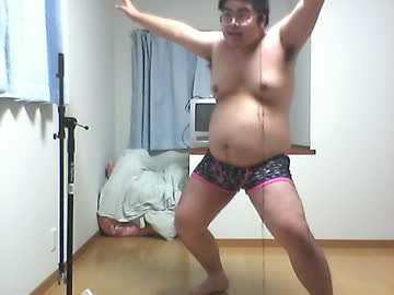 【両声類気取り】ハッピーシンセサイザを歌い踊ってみた【かつ半裸で】