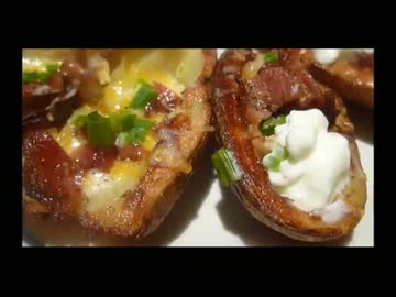 アメリカの食卓 83  ポテトスキンを食す！