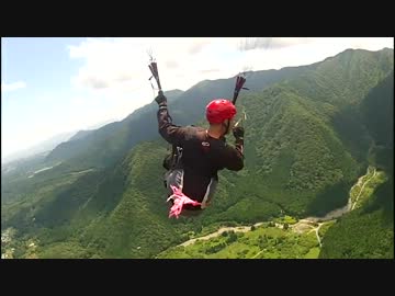 パラグライダー視点のフライト動画