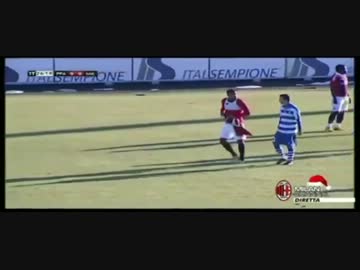 相手サポーターから人種差別行為を受け試合放棄するボアティング