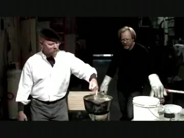 熱した鉛に指を突っ込んでみた