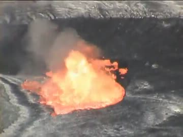 溶岩に石を投げ入れたら大変な事態に！？