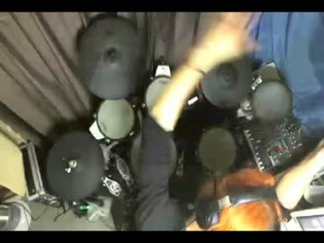 (ﾟ∀ﾟ)ﾗｳﾞｨ!!叩くぜ