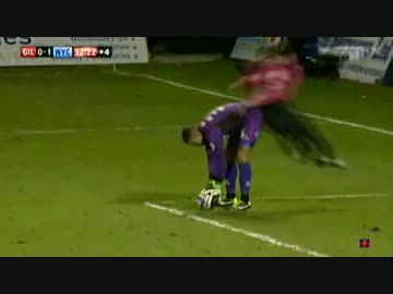 キーパーも後ろから来たものには反応できないww