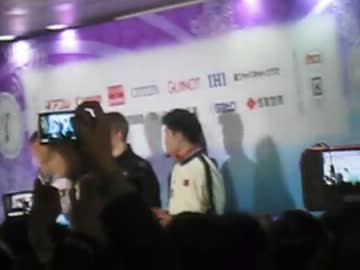 2013四大陸　スモールメダル授与式後の選手への質問