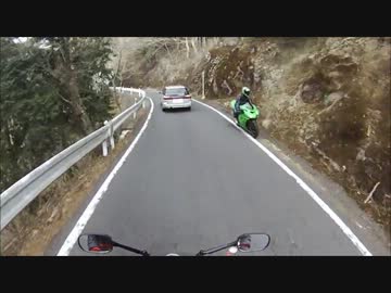 バイクもクルマも危ない