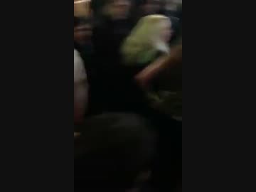 路上痴漢、乳揉み、最初の女の子が人混みに引きずり込まれて可哀想ｗ