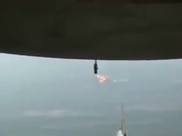 空中給油の訓練中に飛行機墜落