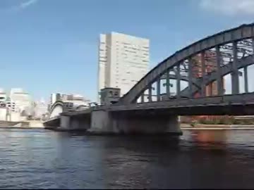 歩行動画  隅田川の川沿いを歩く