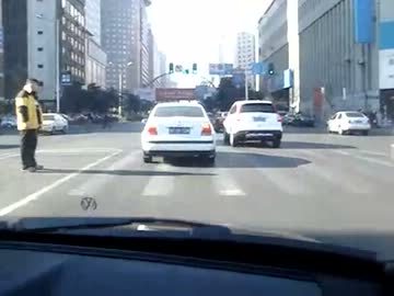 【無謀運転】中国のタクシーの真実