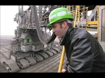 人類史上最大の建築機械　「バケットホイールエクスカベーター」