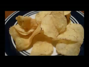 アメリカの食卓 103  ケトルポテトチップスを食す！