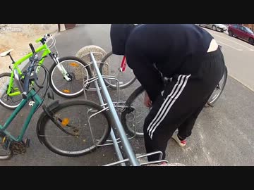 【予想外】「お前らに10秒で自転車を盗む方法を教えてやるよ」