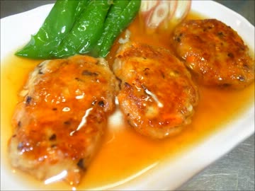 酒の肴の里芋餅の和風餡かけ