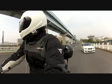 やめて～　バイクを苛めないで～