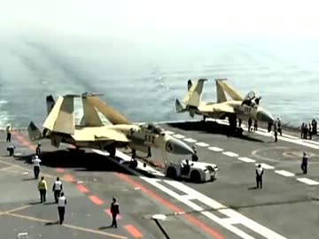 中国の艦載機「殲15」2回目の離着艦訓練