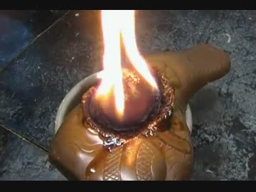 はい、チョコレートにニッケルを入れたらこうなった