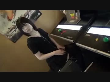 ロ リ キ ュ ラ E D