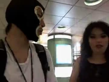 暗黒放送Q　新宿の待ち合わせ場所にやってきたぞ放送