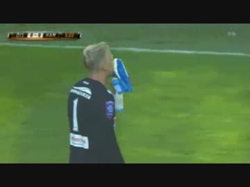 試合開始４４秒でレッドカード退場したゴールキーパー