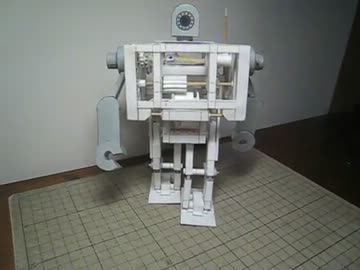 二足歩行ペーパーロボットPR-７