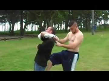 シラット シャツを使った護身術 ルーク ホロウェイ ニコニコ動画