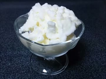 フリーザーバッグで簡単にできるフローズンヨーグルトを作ってみた