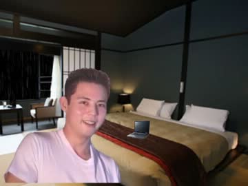 ゲーム男と化したKMR.dat