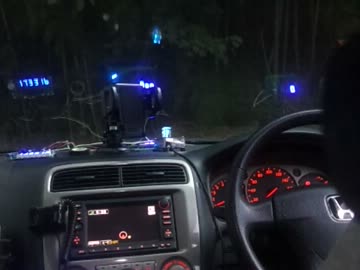 戦闘機のようなHUDタイプスピードメーター