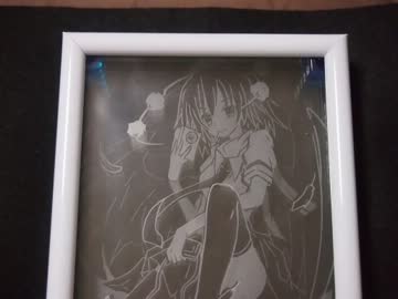 【痛グラス】射命丸文をガラスに彫ってシャドーボックス風にしてみた