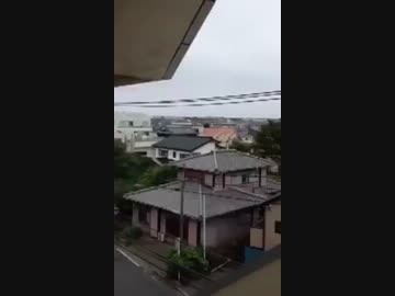 エアガンで通行人や車を撃つガキ.