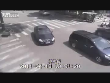 衝撃映像ありご注意 中国の重大交通事故瞬間映像集 乱暴な運転 ニコニコ動画