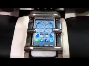 トラックで踏んでも壊れないiPhone5ケース